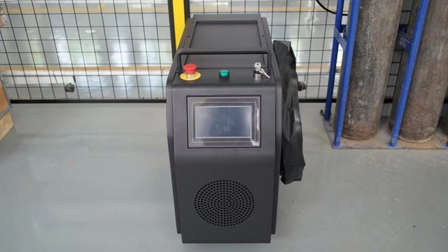 BAOKUN 2000W Hand‑Held Laser Cleaning Machine